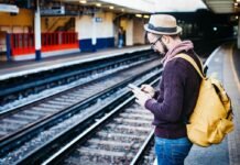 Audio Tour App Detour Steers You Away from the Typical Tourist Traps